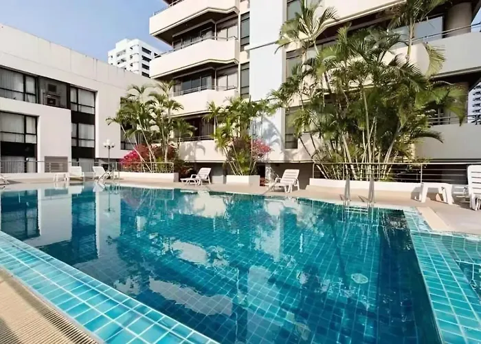 Executive 1br And Sofa Bed 150m To Nana Bts * Bangkok